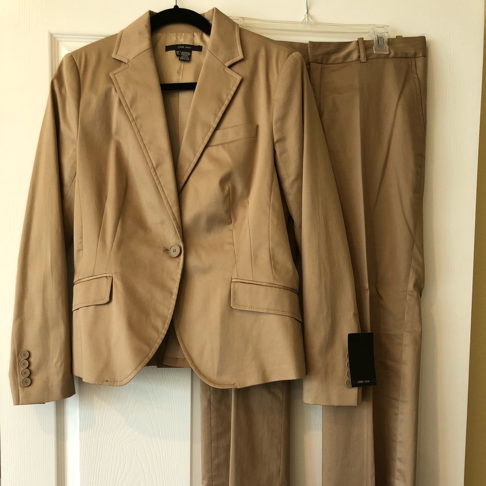 Suit, jacket and pants, Tan color